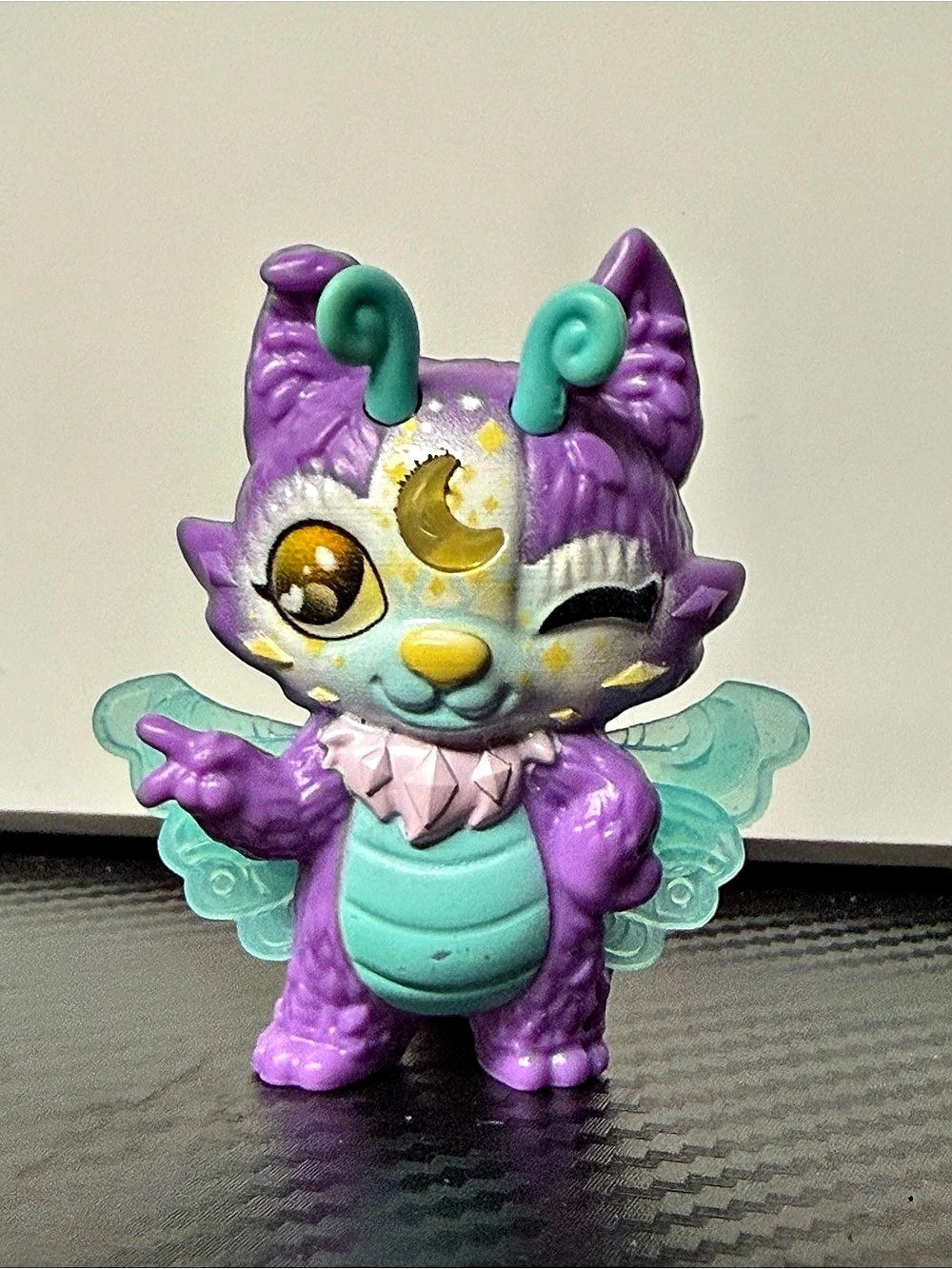 Moose Toys Magic Mixies Pixlings Moobi the Butterfly Purple & Turquoise